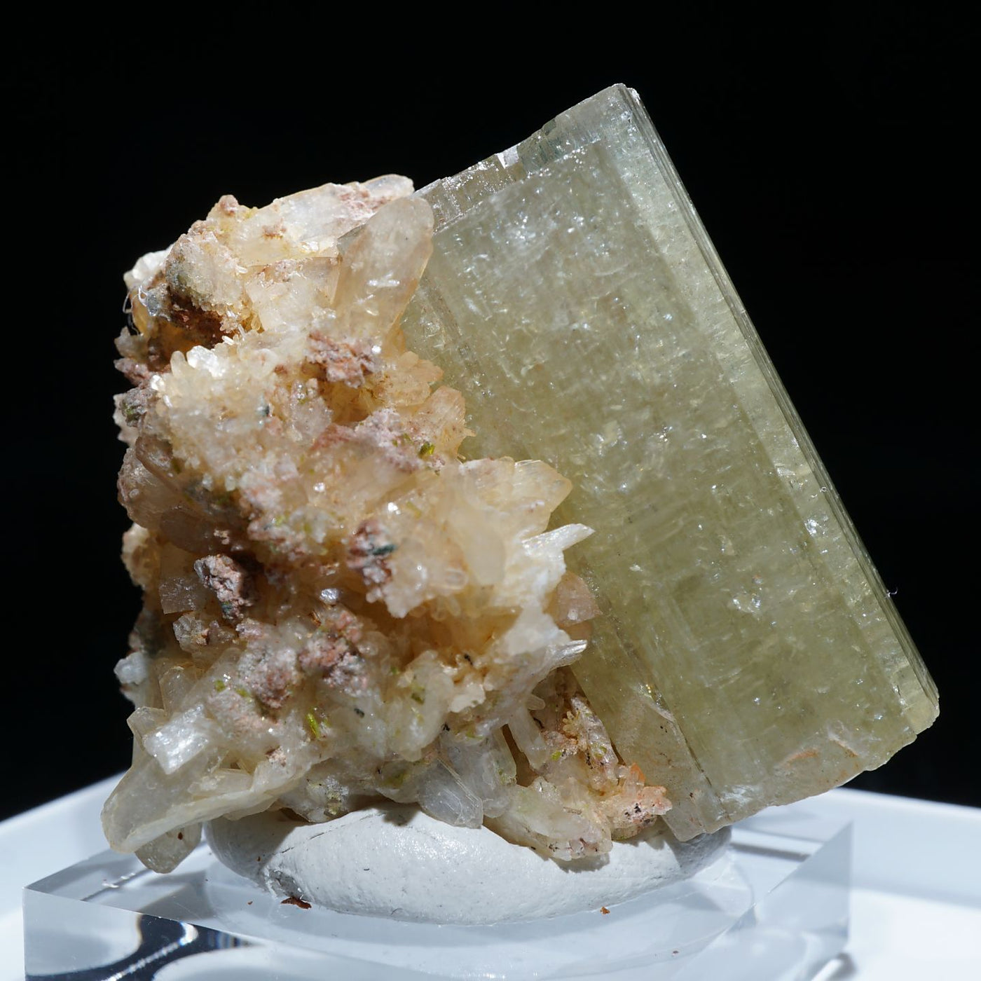 鉱物標本(弗素燐灰石) Fluorapatite