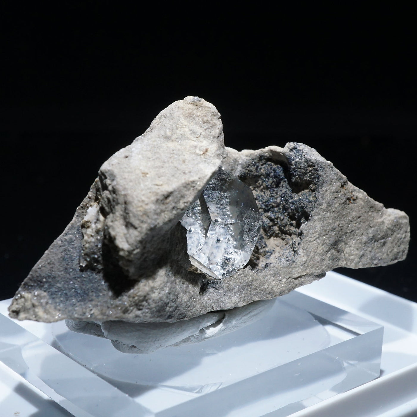 母岩付きハーキマーダイヤモンド(水晶) – 天然石ハッピーギフト