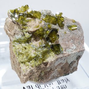 イタリア産 エピドート(緑簾石)