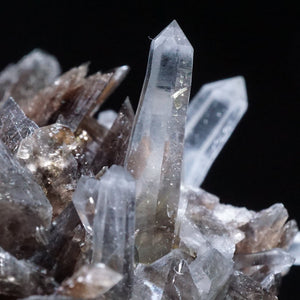 ペルー産 斧石Axinite(Mn)・Quartz