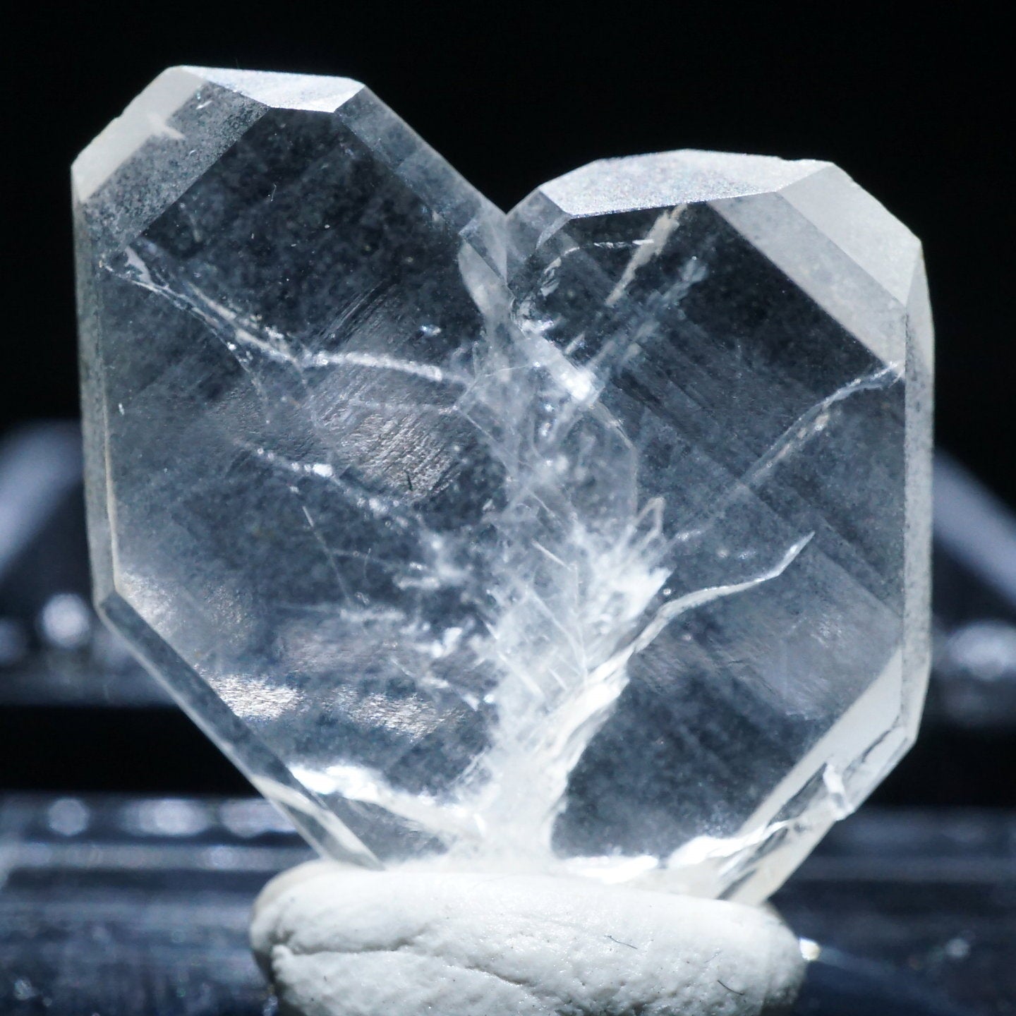 水晶 長崎県 五島市 奈留島産 左右のバランス絶妙 端正 日本式双晶 幅