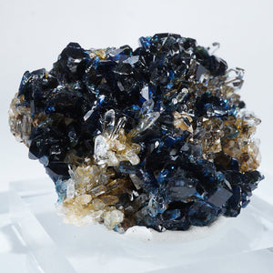 《高品質》カナダ Yukon準州産 ラズライト(天藍石)・水晶