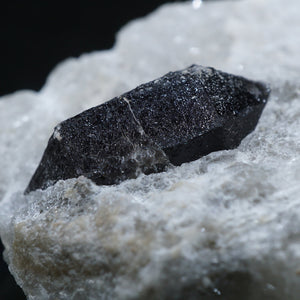 イタリア トスカーナ産 黒水晶