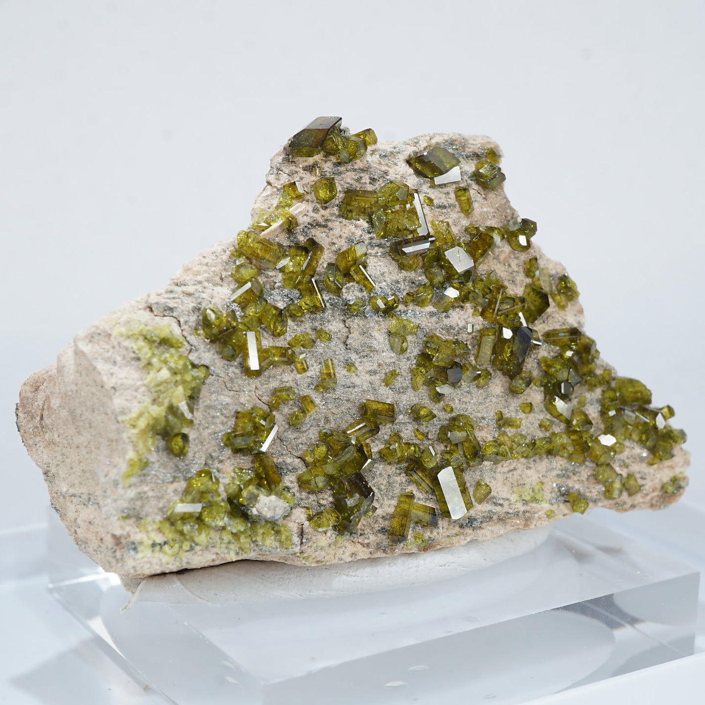 イタリア産 エピドート(緑簾石) – 天然石ハッピーギフト