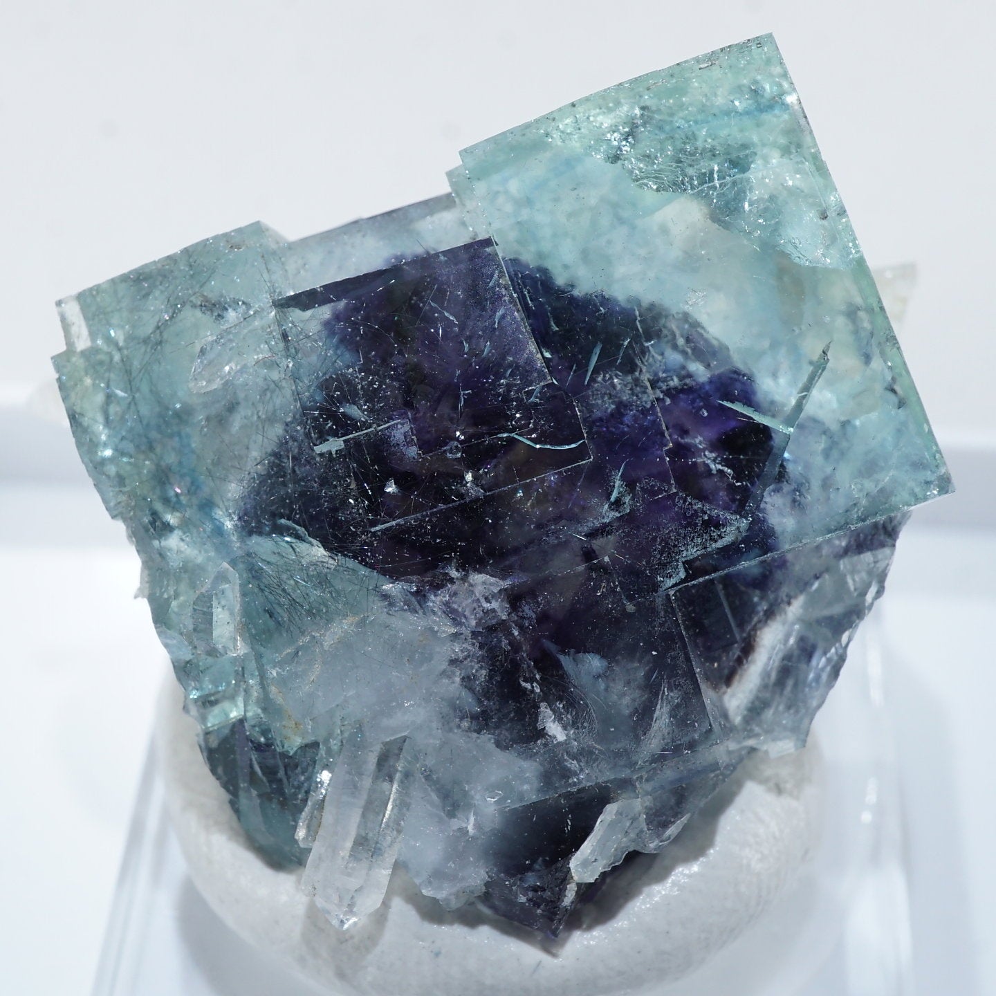 中国 内モンゴル産 フローライト|ハッピーギフト – 天然石