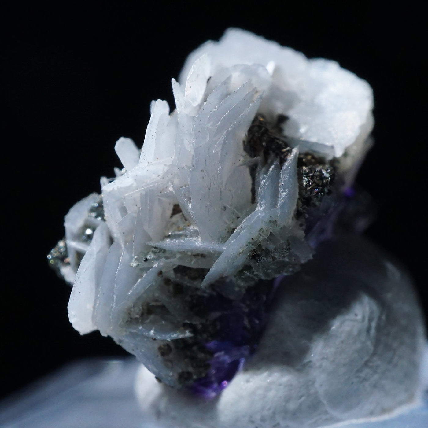 中国 ヤオガンシャン産 フローライト・水晶|ハッピーギフト – 天然石 