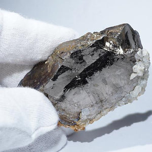 中国 内モンゴル産 磁硫鉄鉱(ピロータイト)＆カルサイト 約86ｇ