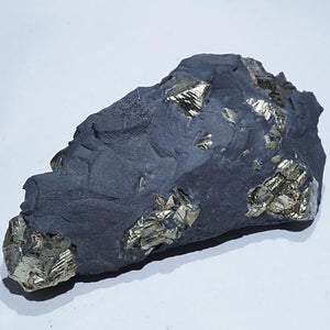 フランス産 母岩付きパイライト (黄鉄鉱）約86ｇ