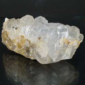 スペイン ハイミナ鉱山産 Tetrahexahedron結晶を持つフローライト