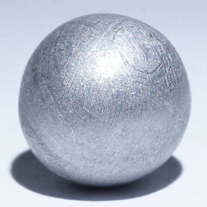 スウェーデン産 ムオニナルスタ隕石(Muonionalusta）約4.9ｇ