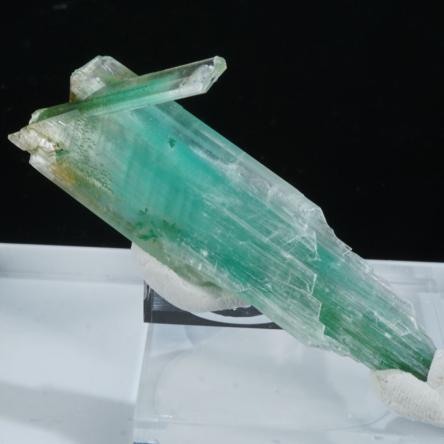 ポーランド産 Selenite・Herbertsmithite(Inclusion) – 天然石ハッピー