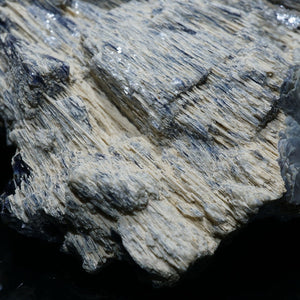 内モンゴル産 Fluorite Included Hedenbergite