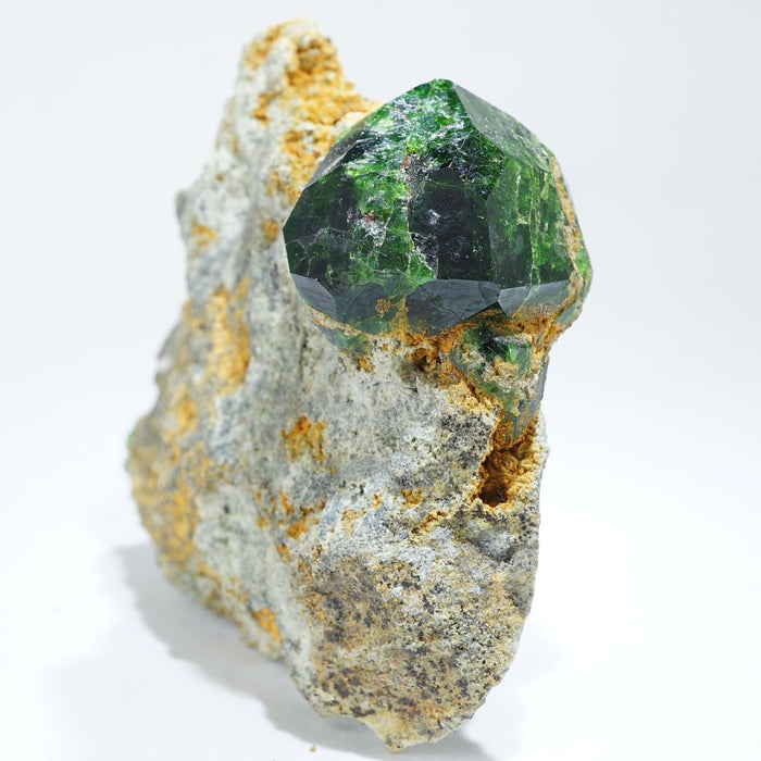 イラン産 ガーネット(Demantoid garnet)